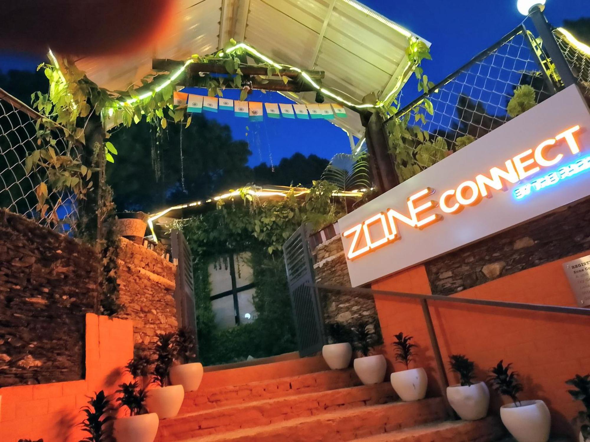 Hotel Zone Connect By The Park, Lansdowne Zewnętrze zdjęcie