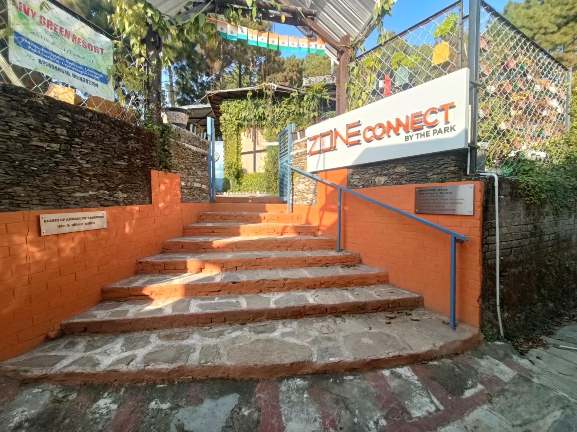 Hotel Zone Connect By The Park, Lansdowne Zewnętrze zdjęcie