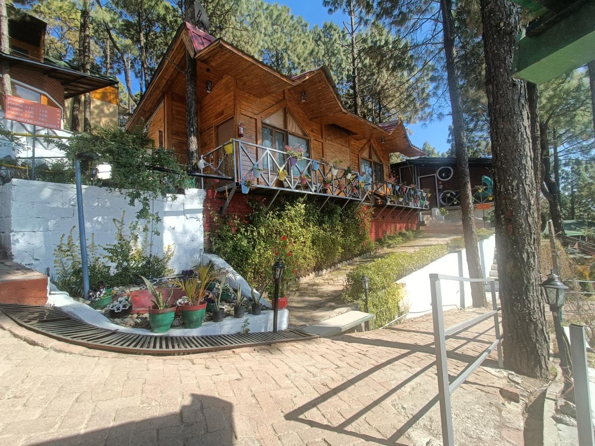 Hotel Zone Connect By The Park, Lansdowne Zewnętrze zdjęcie
